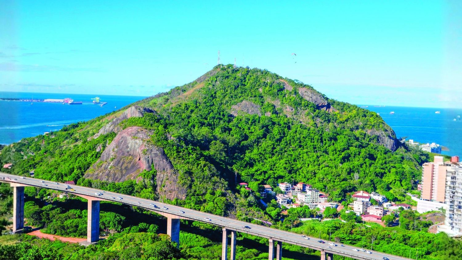 Morro do Moreno e a Terceira Ponte